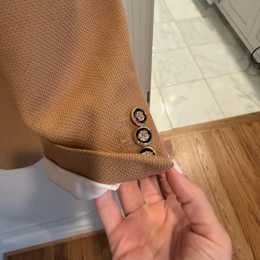 Zara Women's Camel Double-Breasted Blazer - Picture 4 of 4